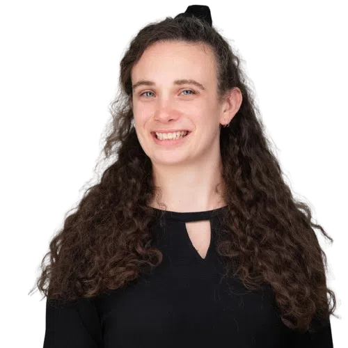 Carly Van Pelt headshot